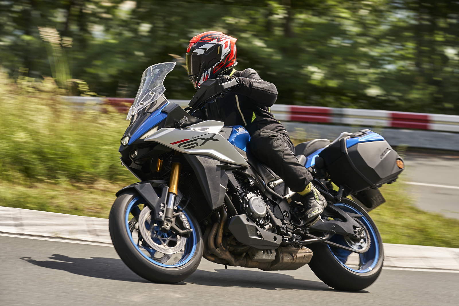 BMW S 1000 XR vs Suzuki GSX 1000 GX